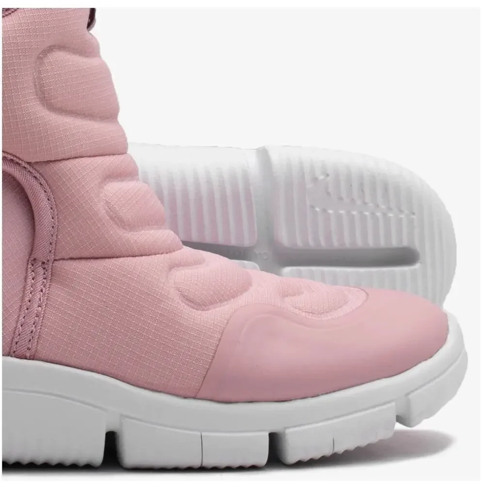 NIB❤️Nike big Kids winter boots sz2.5y